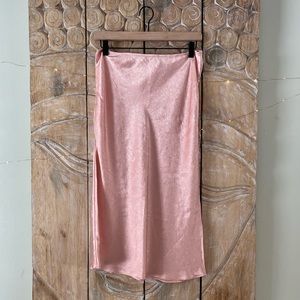 🏆 🥂HP🥂 RO & DE Midi Slip Skirt in Blush Size Medium